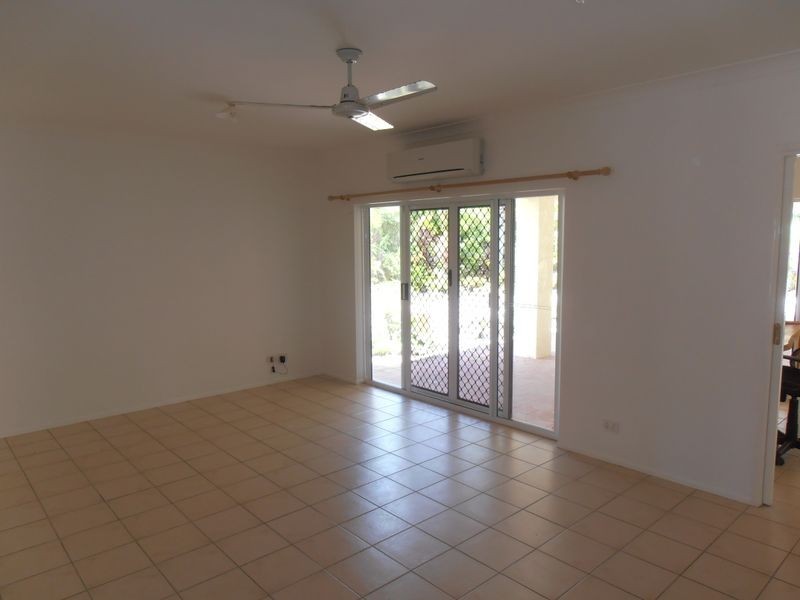 8 Avoca Close, Kewarra Beach QLD 4879