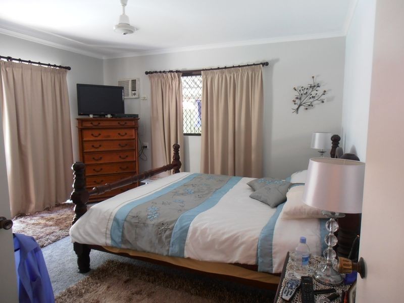 6 ROSLYN CLOSE, Yorkeys Knob QLD 4878
