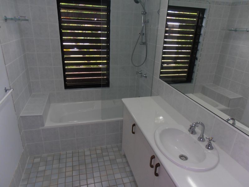 28 Sidlaw Street, Smithfield QLD 4878