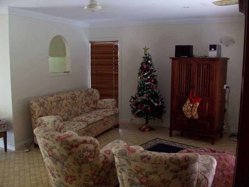 48 Hobson Drive, Brinsmead QLD 4870