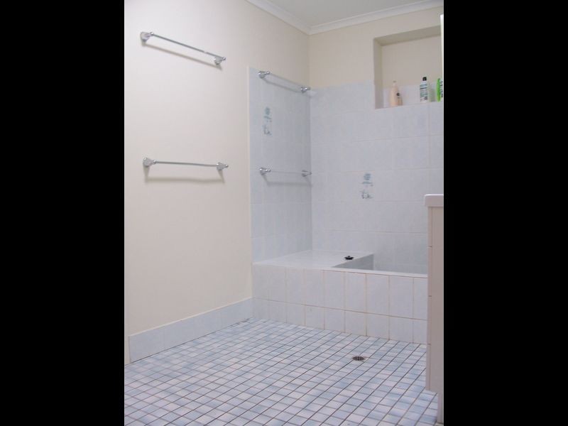 48 Hobson Drive, Brinsmead QLD 4870