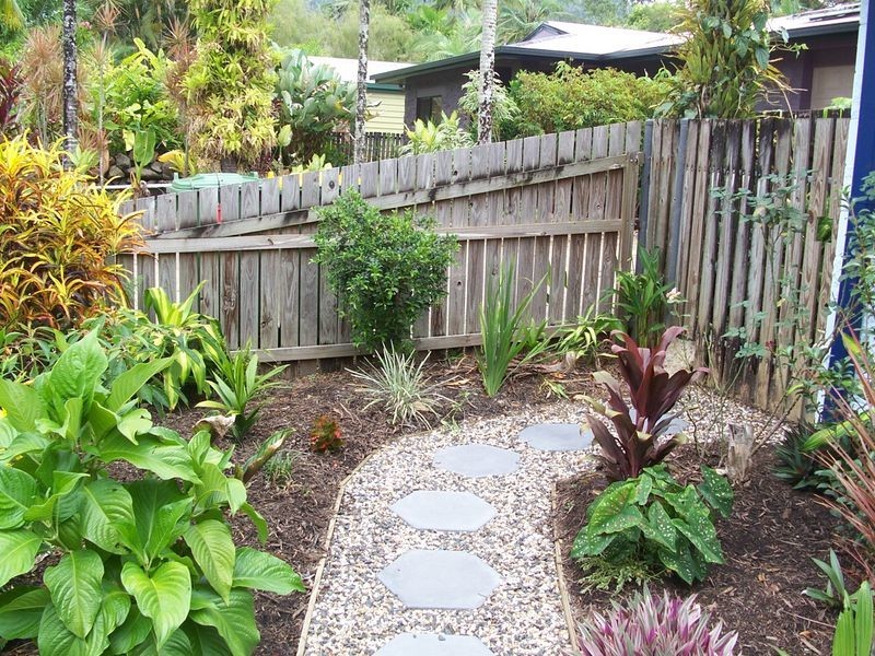 48 Hobson Drive, Brinsmead QLD 4870