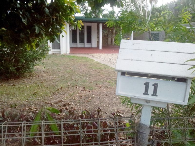11 Carolyn Close, Yorkeys Knob QLD 4878