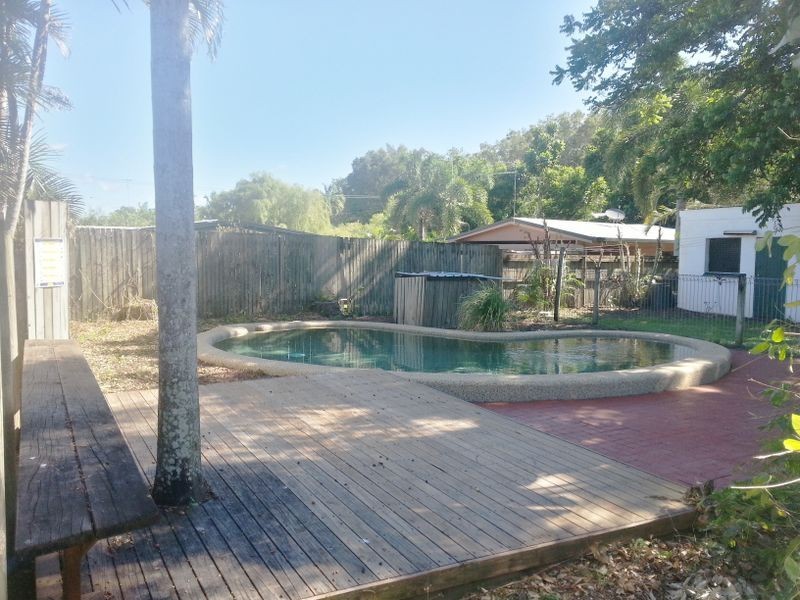11 Carolyn Close, Yorkeys Knob QLD 4878