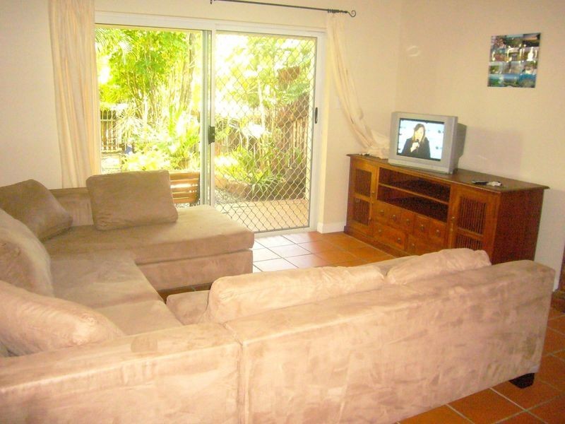 2/548 Varley Street, Yorkeys Knob QLD 4878