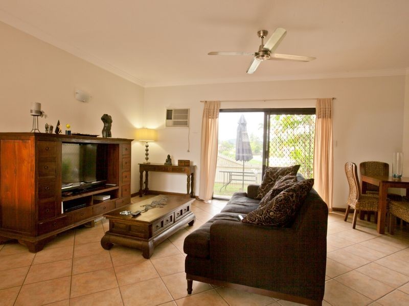 9 Margaret Street, Redlynch QLD 4870