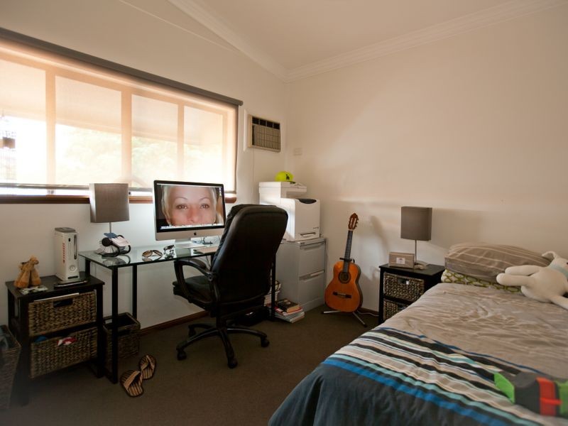 9 Margaret Street, Redlynch QLD 4870