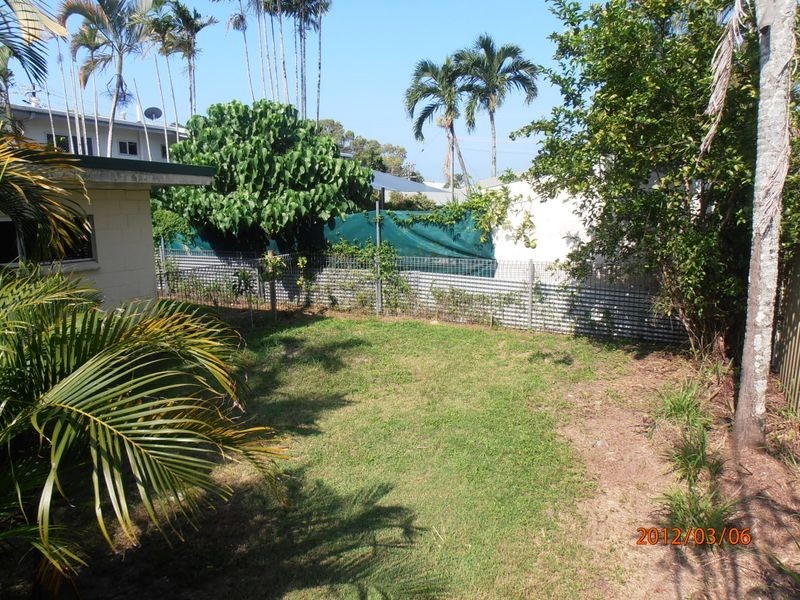 Yorkeys Knob QLD 4878