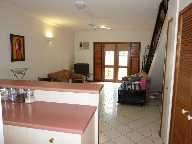 1/32 Oliva Street, Palm Cove QLD 4879