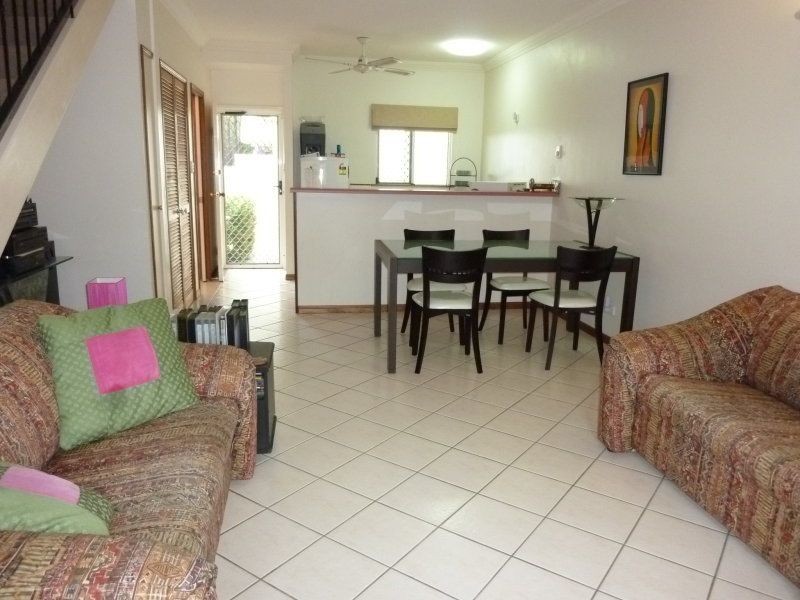 1/32 Oliva Street, Palm Cove QLD 4879