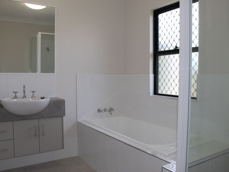 69 Landsborough Drive, Smithfield QLD 4878