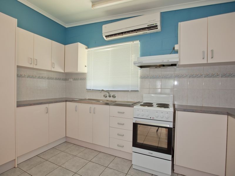 23 Golf Street, Yorkeys Knob QLD 4878