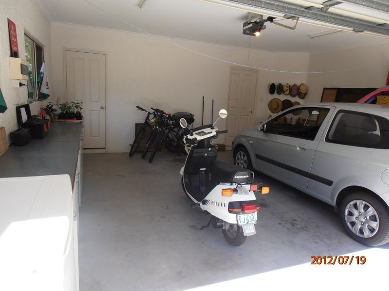 73 Cedar Road, Palm Cove QLD 4879