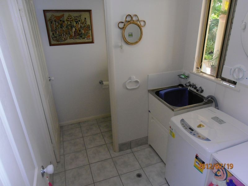 73 Cedar Road, Palm Cove QLD 4879