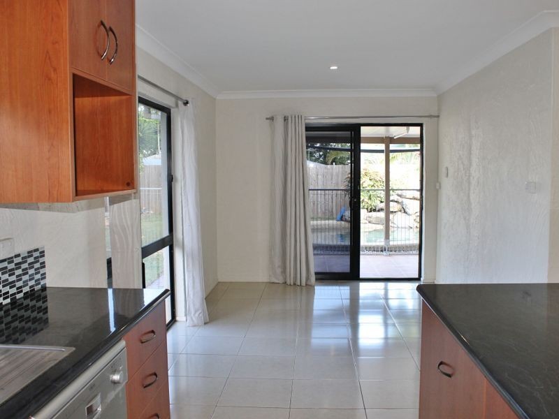 6-8 Gillian Street, Smithfield QLD 4878