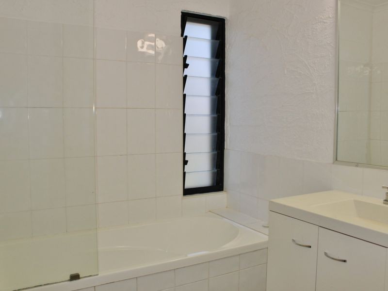 6-8 Gillian Street, Smithfield QLD 4878