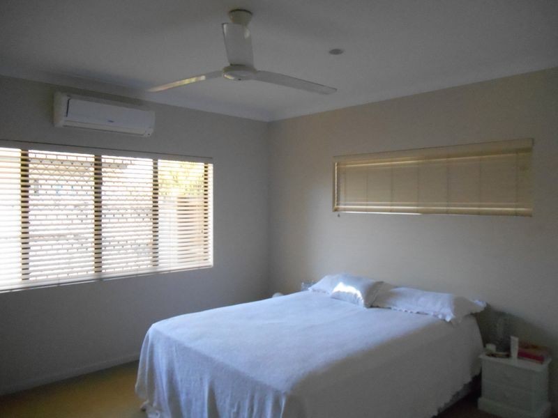 28 Moojeeba Way, Trinity Park QLD 4879