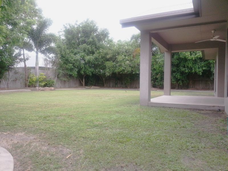 28 Moojeeba Way, Trinity Park QLD 4879