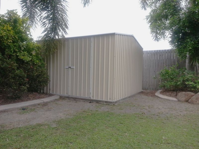 28 Moojeeba Way, Trinity Park QLD 4879