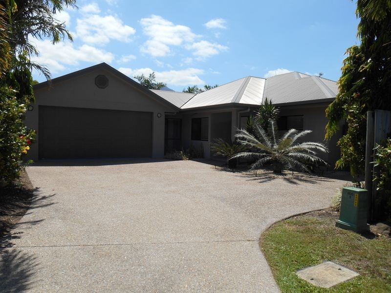 28 Moojeeba Way, Trinity Park QLD 4879