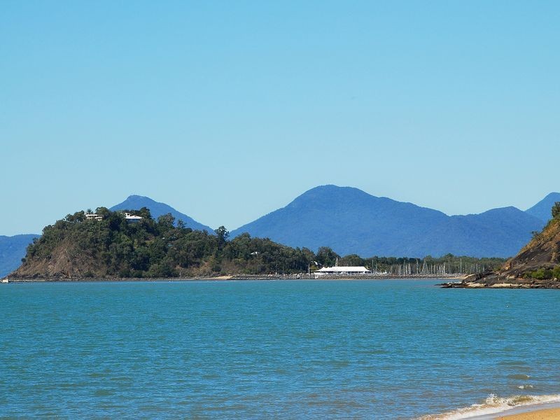 55 Best, Yorkeys Knob QLD 4878