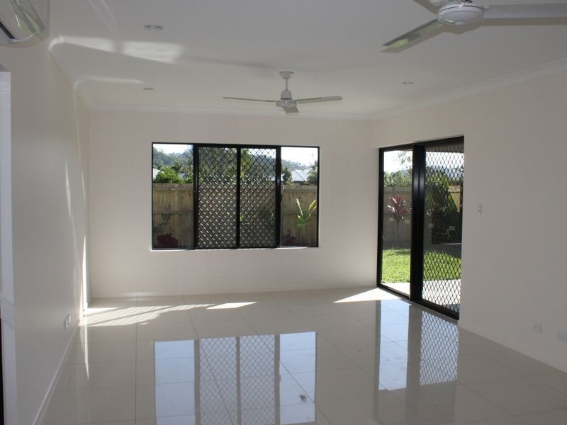 18 Ewan Glen, Trinity Park QLD 4879