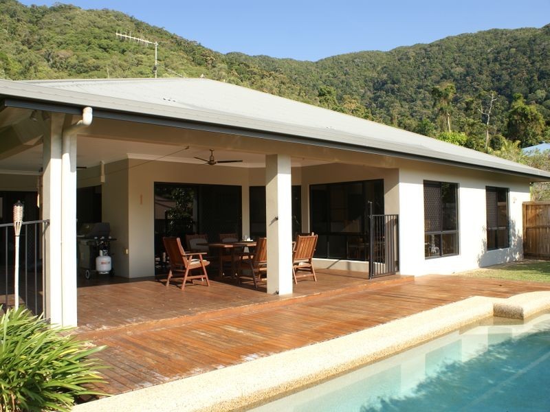 Palm Cove QLD 4879