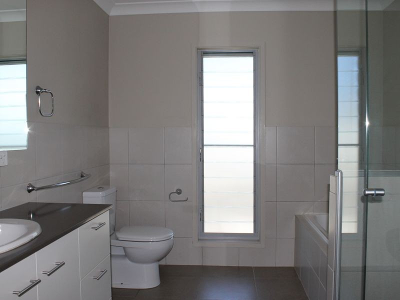 101 Harbour Drive, Trinity Park QLD 4879