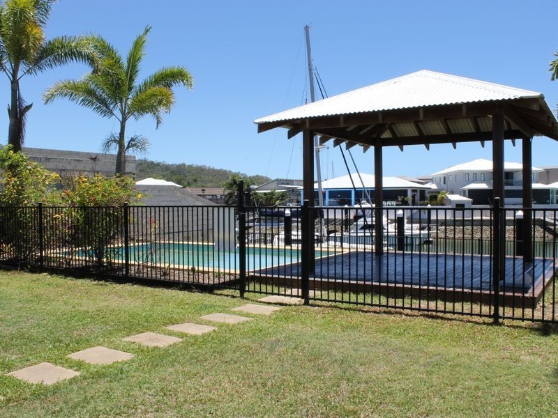 101 Harbour Drive, Trinity Park QLD 4879