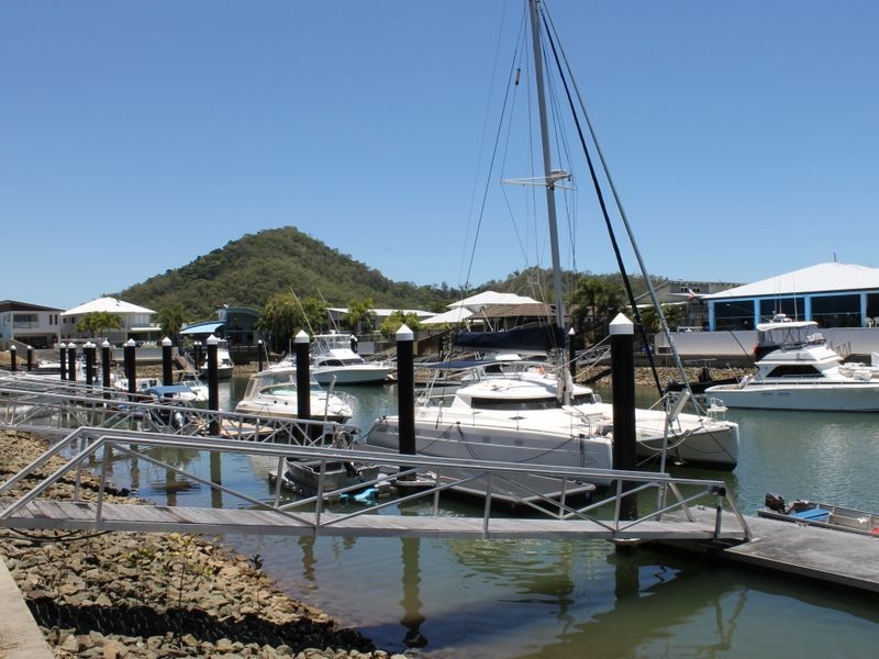 101 Harbour Drive, Trinity Park QLD 4879