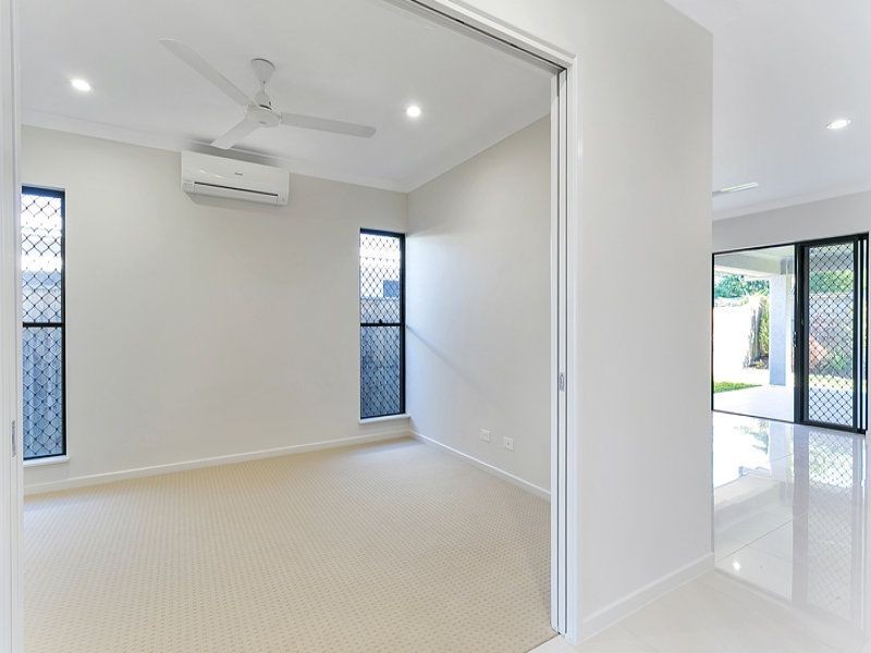 34 Quarterdeck Close, Trinity Beach QLD 4879