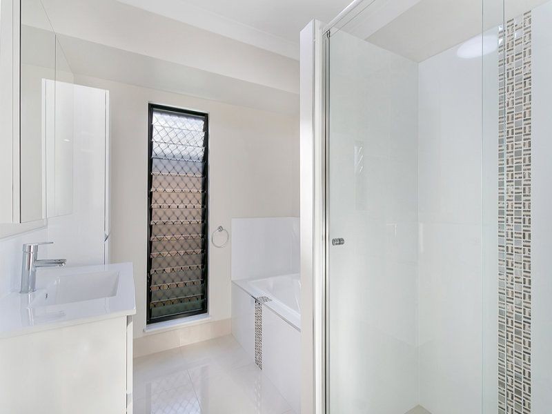 34 Quarterdeck Close, Trinity Beach QLD 4879