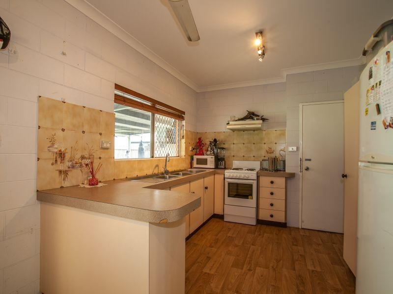 27 Cumberland Avenue, Smithfield QLD 4878