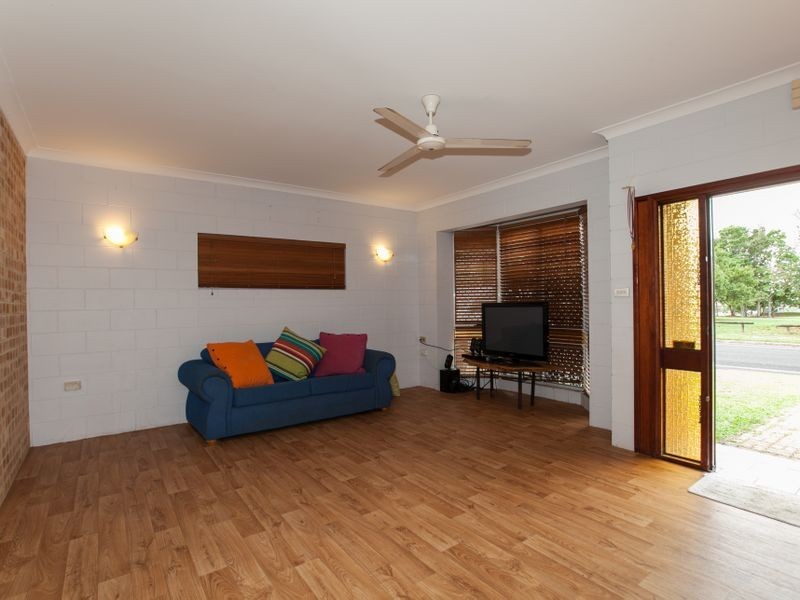 27 Cumberland Avenue, Smithfield QLD 4878