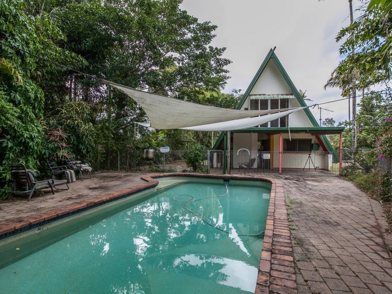 7 La Trobe Close, Trinity Park QLD 4879