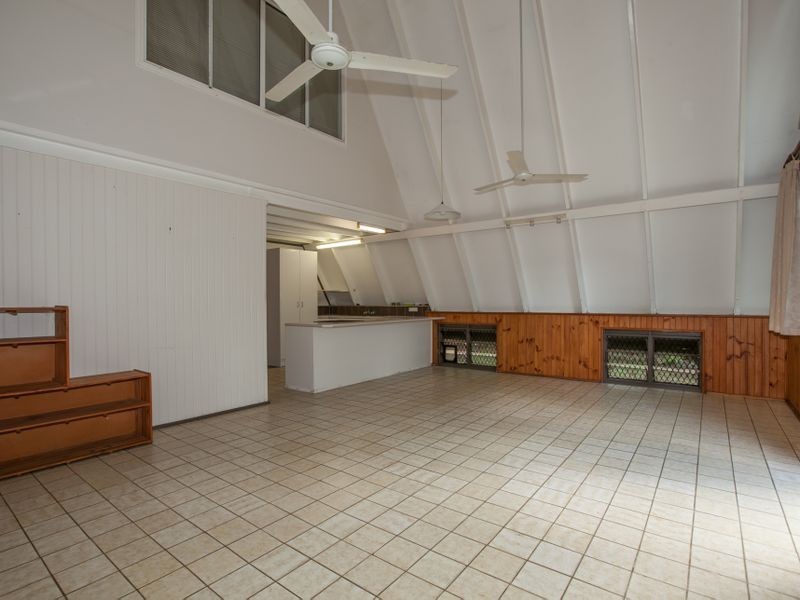 7 La Trobe Close, Trinity Park QLD 4879