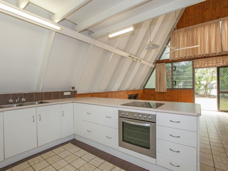 7 La Trobe Close, Trinity Park QLD 4879