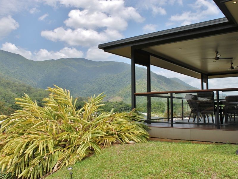 8 QUEELY CLOSE, Redlynch QLD 4870