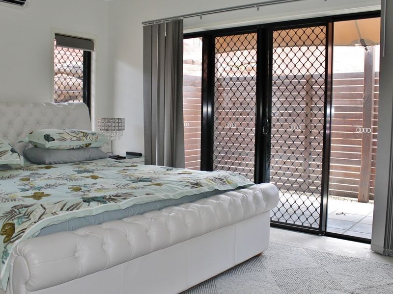 8 QUEELY CLOSE, Redlynch QLD 4870