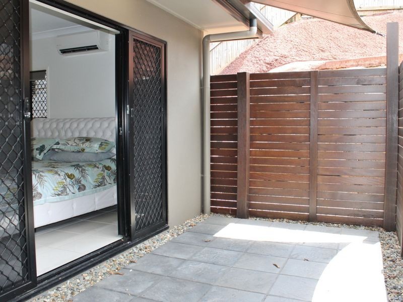 8 QUEELY CLOSE, Redlynch QLD 4870