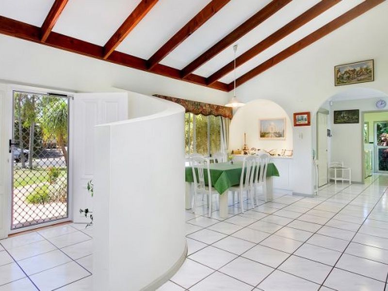 10 Pellowe Street, Clifton Beach QLD 4879