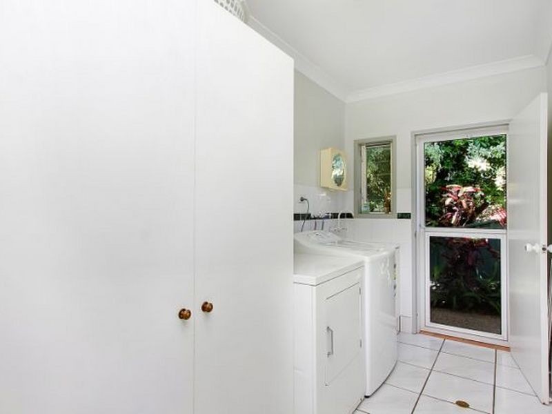 10 Pellowe Street, Clifton Beach QLD 4879