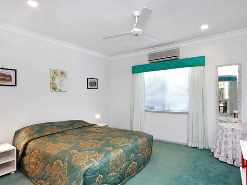 10 Pellowe Street, Clifton Beach QLD 4879