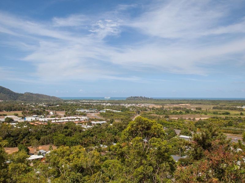 10 Jarda Street, Smithfield QLD 4878