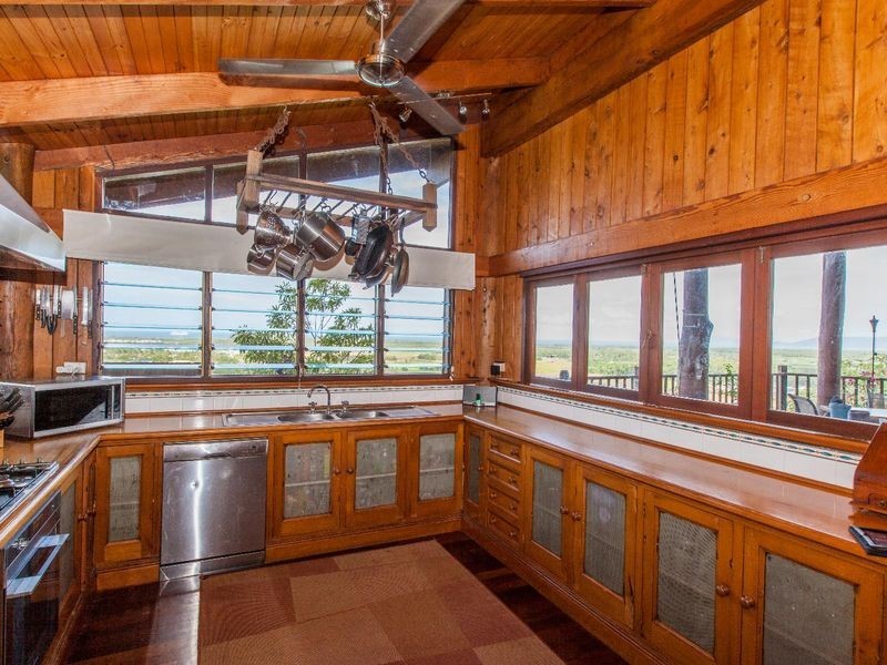 10 Jarda Street, Smithfield QLD 4878