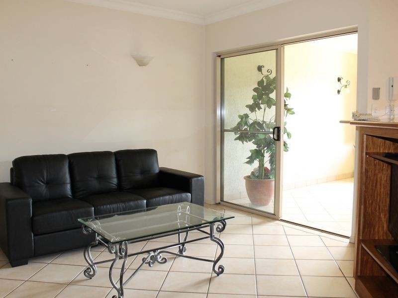 815/2 Greenslopes Street, Cairns North QLD 4870