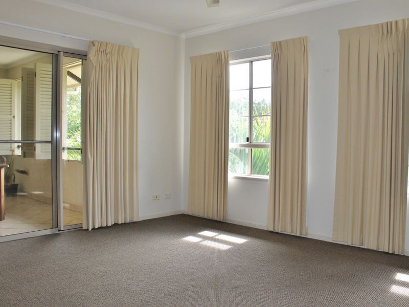 815/2 Greenslopes Street, Cairns North QLD 4870