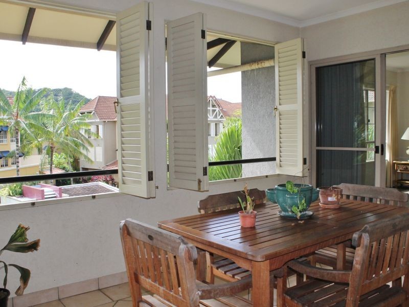 815/2 Greenslopes Street, Cairns North QLD 4870