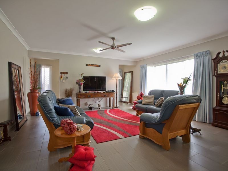 37 Propeller Court, Trinity Beach QLD 4879