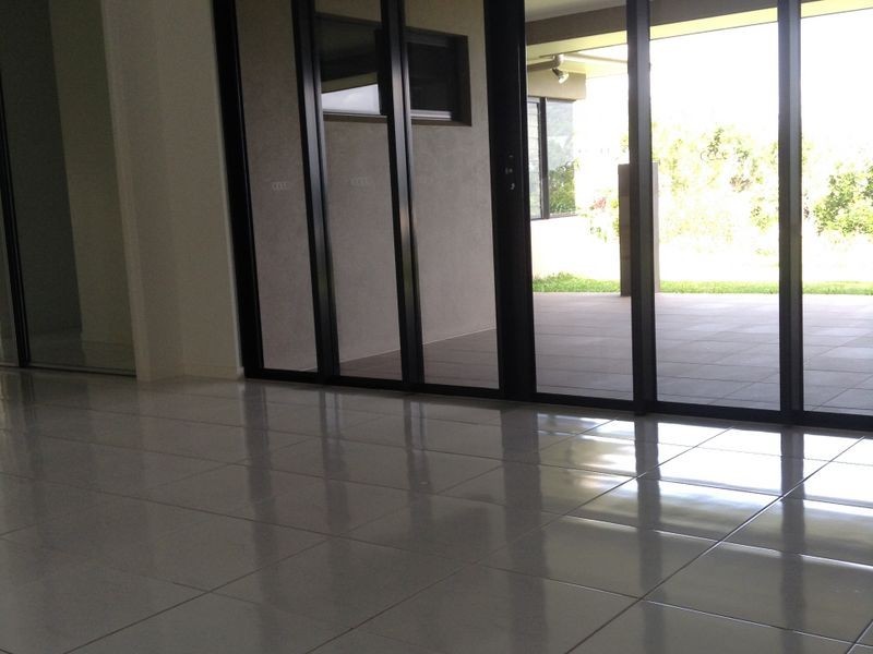 2 Catamaran Circuit, Trinity Beach QLD 4879